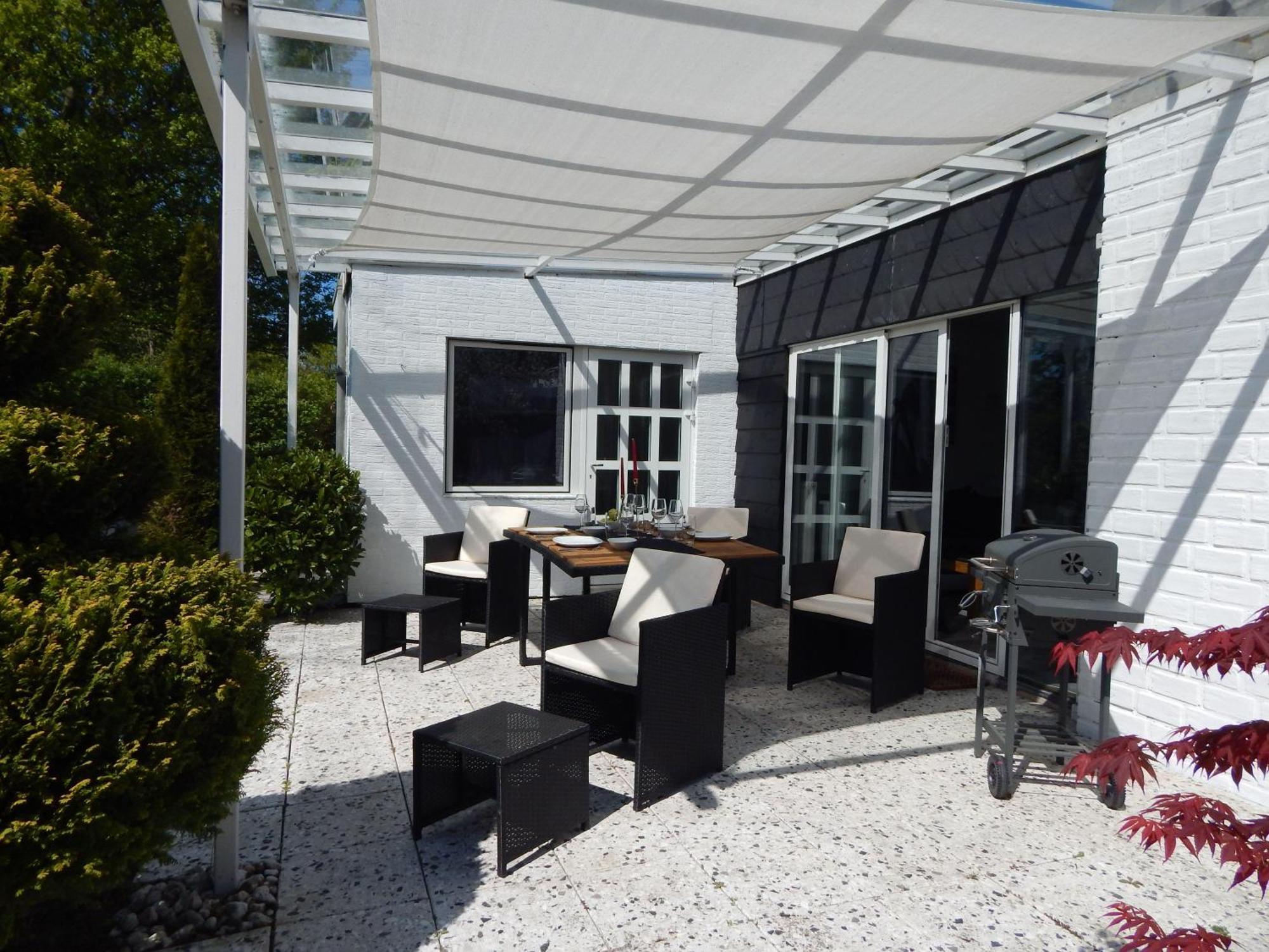 Wunderschoenes-Freistehendes-Ferienhaus-An-Der-See-Sauna-Strand-Yachthafen-Wlan Bruinisse Exterior foto